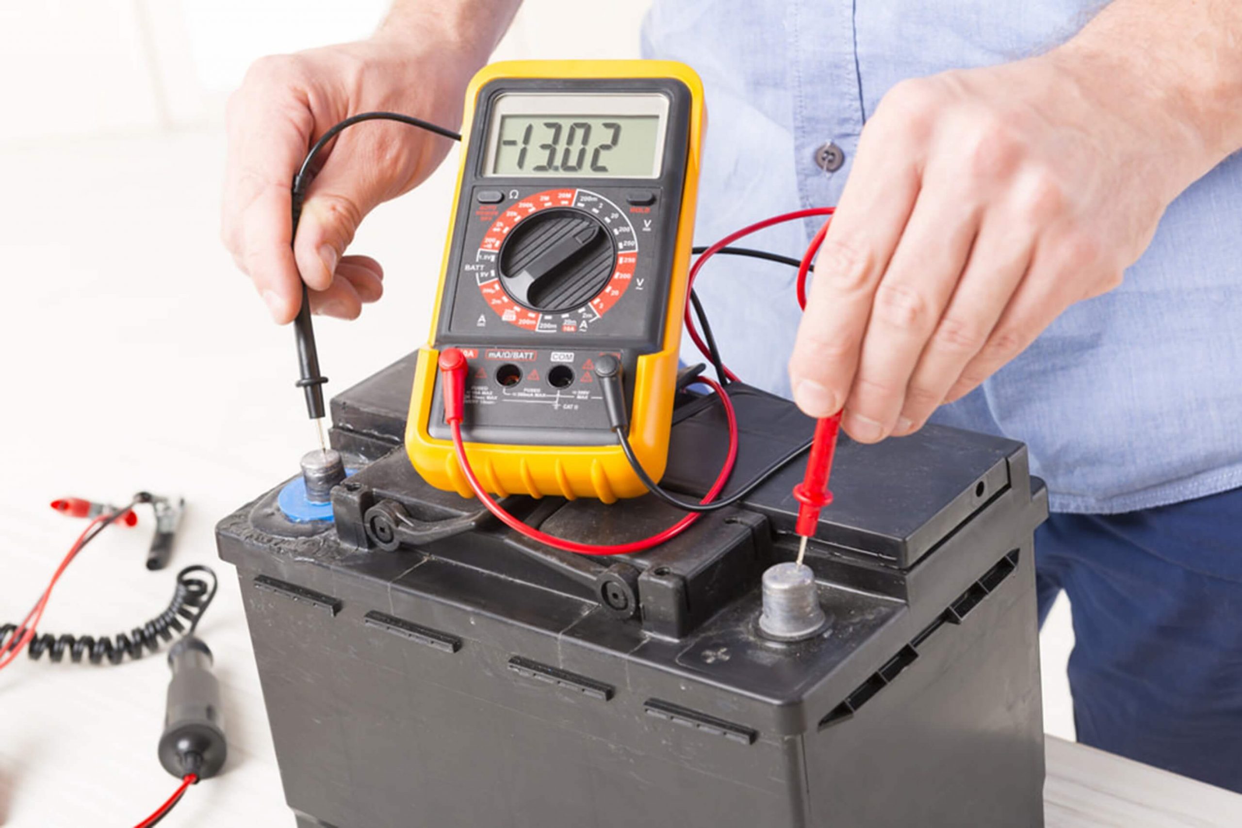 CÁCH ĐỂ KIỂM TRA CHẤT LƯỢNG BÌNH ẮC QUY