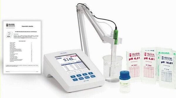 Tiến hành hiệu chuẩn máy đo pH