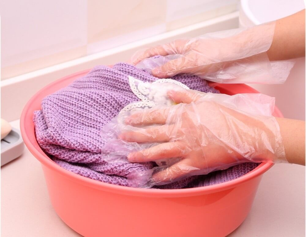 Những điều bạn nên cần nhắc khi mua bao tay nhựa số lượng lớn