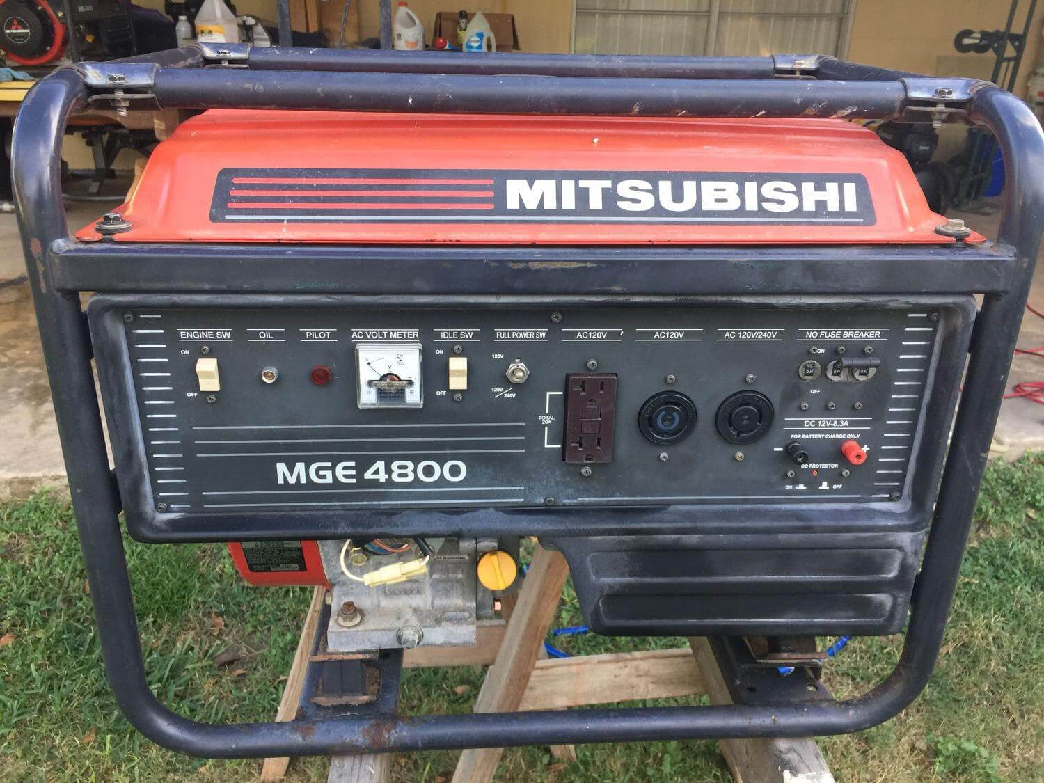Máy phát điện Mitsubishi