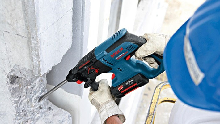 Máy khoan pin bê tông