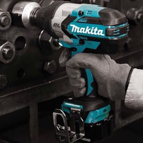 Máy khoan siết bu lông