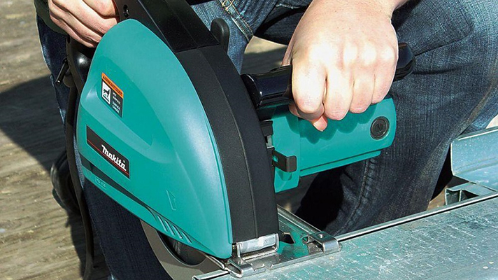 Máy cắt kim loại chính hãng Makita 4131
