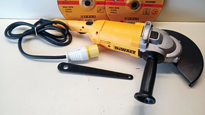 Máy mài Dewalt D28490-B1