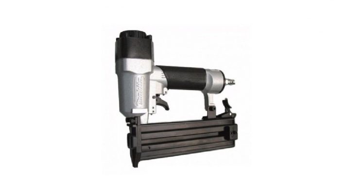 Máy bắn đinh Makita AF504Z