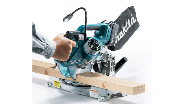 Máy cưa đa góc Makita DLS600Z