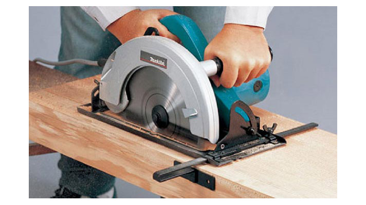 Máy cưa đĩa Makita HS6600