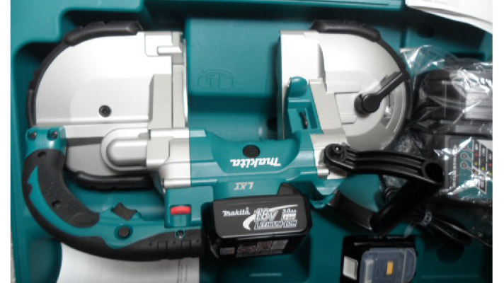 Máy Cưa Dùng Pin Makita DPB180RFE