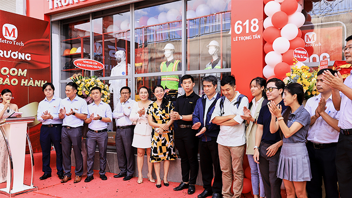 Khai trương Showroom METROTECH
